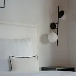 Hidden Retreats The Valley Retreat Kandergrund