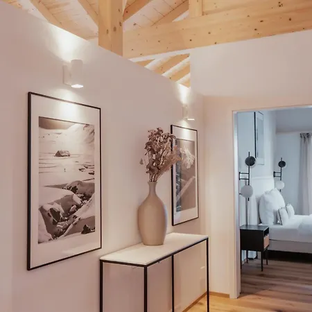 Hidden Retreats The Valley Retreat * Kandergrund