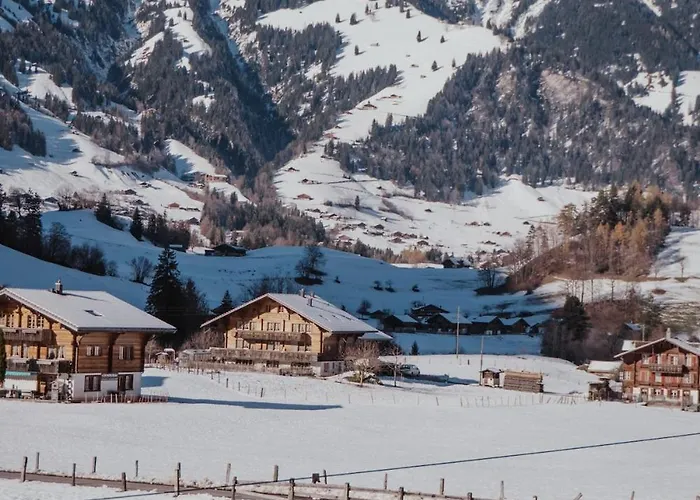 Hidden Retreats The Valley Retreat Kandergrund