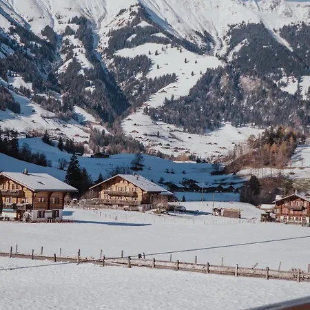 Hidden Retreats The Valley Retreat Kandergrund