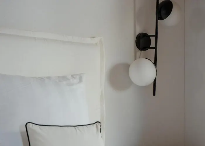 Hidden Retreats The Valley Retreat Kandergrund